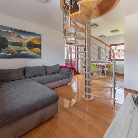 Timber Apartment بوينج المظهر الخارجي الصورة